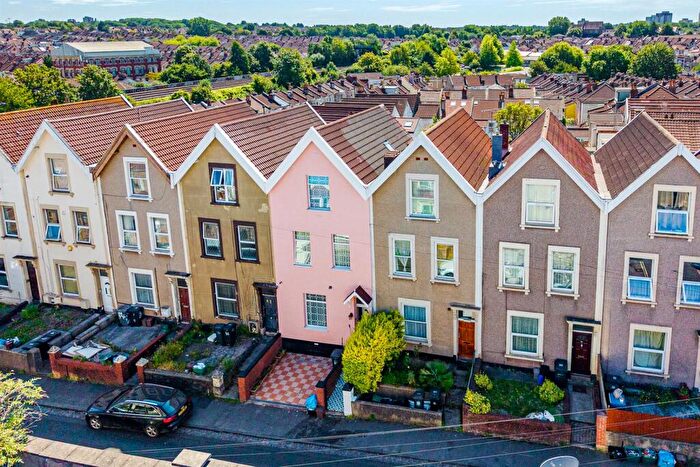 6 Bedroom Terraced House For Sale In Period House | Updating | Easton, BS5