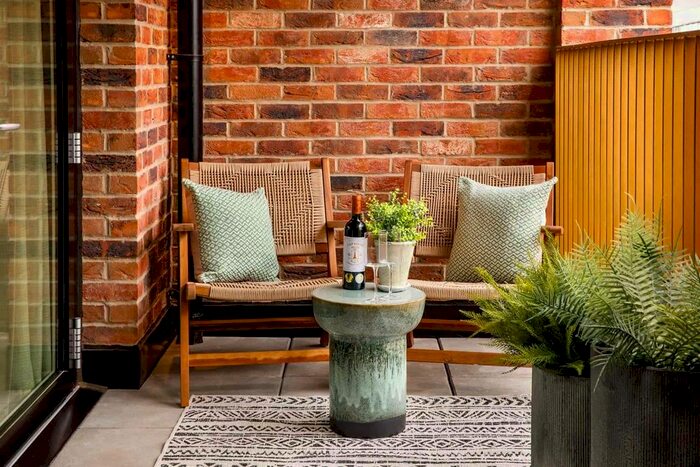 1 Bedroom Flat For Sale In "Valence View - Plot " At King Georges Gate, Bendon Valley, Garratt Lane, Earlsfield, SW18