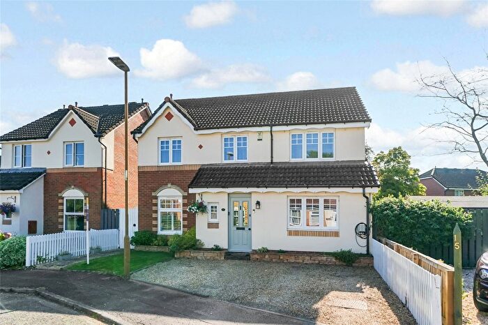 4 Bedroom Detached House For Sale In Glaive Avenue, Stirling, Stirlingshire, FK7