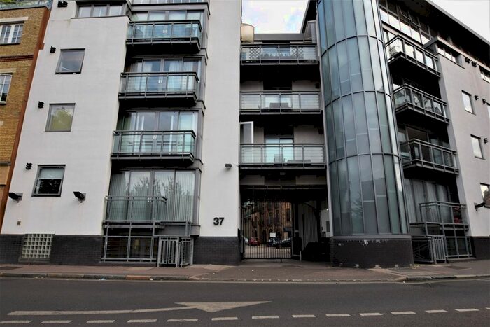 Studio To Rent In Maltings Place, Tower Bridge Road, London, SE1