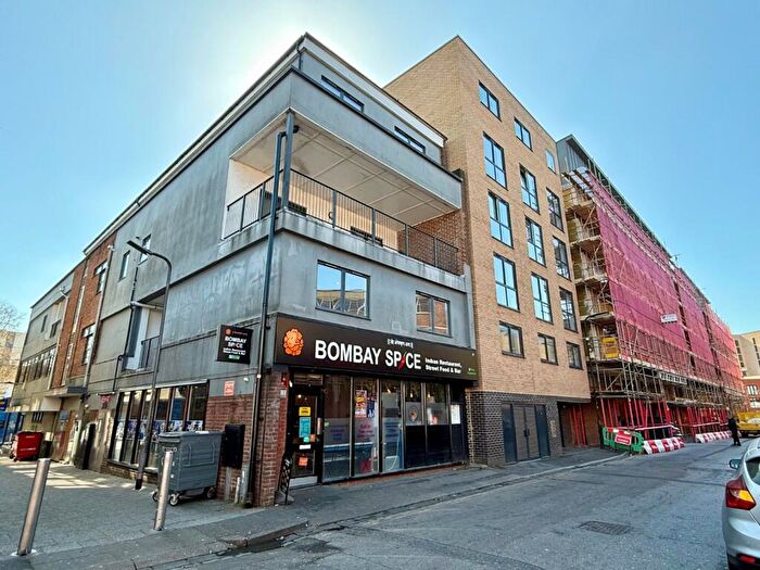 4 Bedroom Flat To Rent In London Road, Southampton, Hampshire, SO15