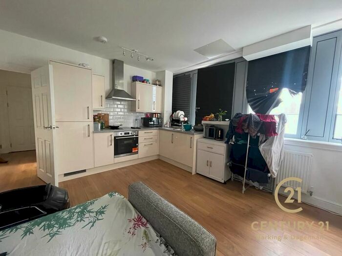 1 Bedroom Flat To Rent In Wakering Road, Barking, IG11