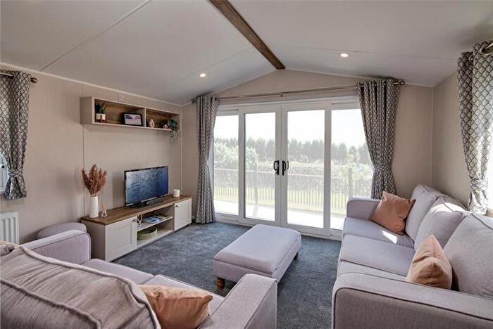 2 Bedroom Lodge For Sale In Willerby Malton Elite, Tattershall Lakes Country Park, Sleaford Rd, Tattershall, Lincolnshire, LN4
