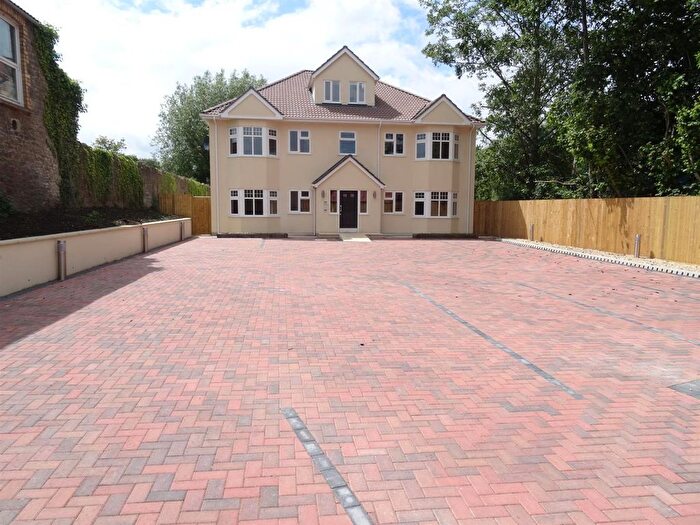 1 Bedroom Flat To Rent In Tower Road South, Warmley, Bristol, BS30