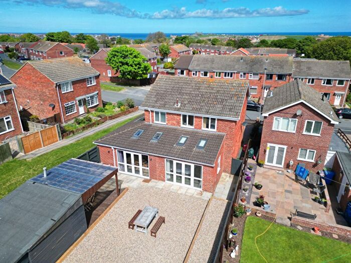 4 Bedroom Detached House For Sale In Eskdale Road, Whitby, YO22