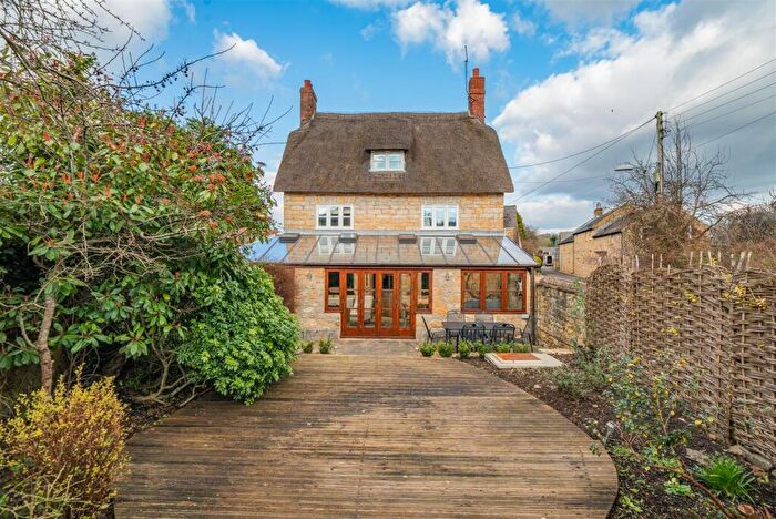 3 Bedroom Detached House For Sale In Lee Lane, Bradpole, Bridport, DT6