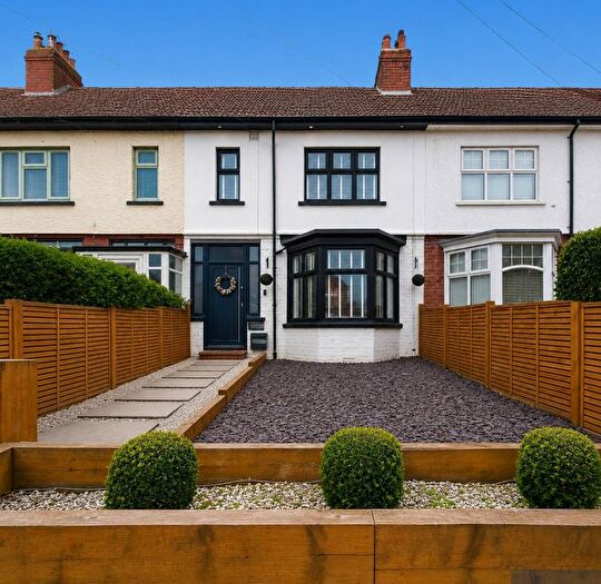 3 Bedroom Terraced House For Sale In Scalby Road, Scarborough, YO12