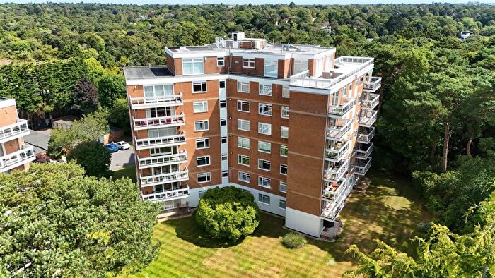 3 Bedroom Flat For Sale In Western Road, Canford Cliffs, BH13