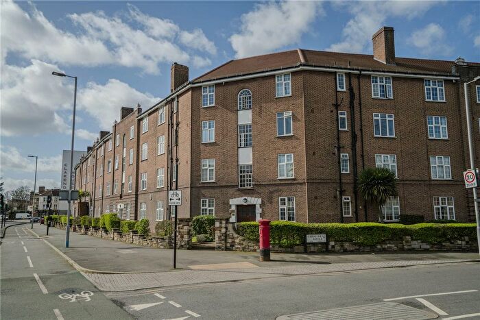 1 Bedroom Flat For Sale In London Road, Kingston Upon Thames, KT2