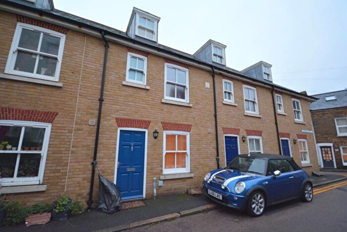 3 Bedroom House To Rent In Irchester Street, Ramsgate, CT11