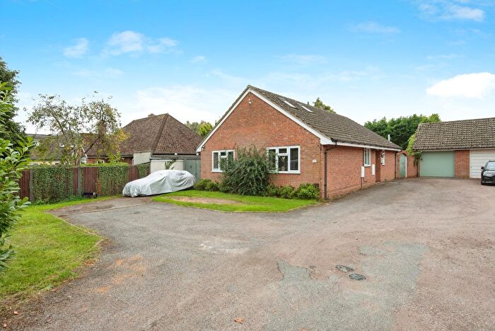 3 Bedroom Detached House For Sale In Bedford Road, Lower Stondon, Henlow, Bedfordshire, SG16