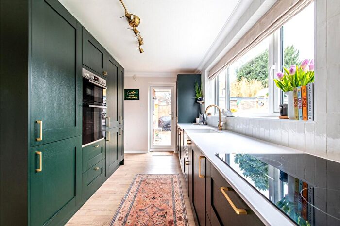 4 Bedroom Detached House For Sale In Church Farm Road, Upchurch, Kent, ME9