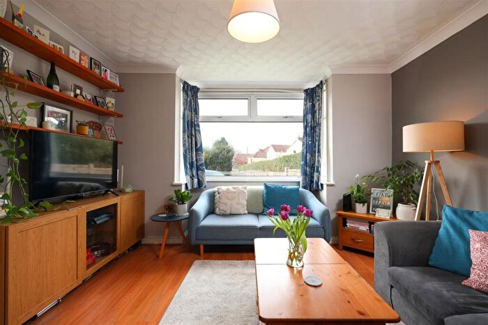 3 Bedroom Semi-Detached House For Sale In Derry Road, Bedminster, Bristol, BS3