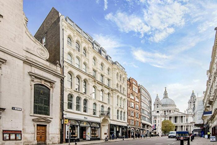 3 Bedroom Flat To Rent In Ludgate Hill, St Pauls, EC4M