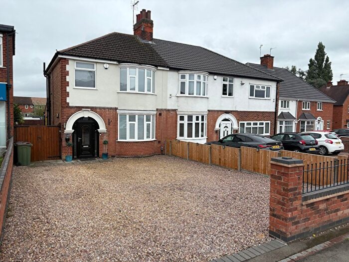 3 Bedroom Semi-Detached House To Rent In Aylestone Lane, Wigston, LE18