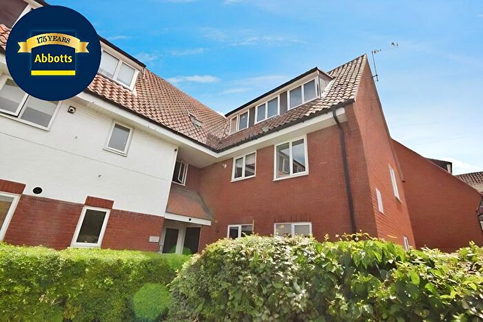 2 Bedroom Flat To Rent In South Woodham Ferrers, Chelmsford, CM3