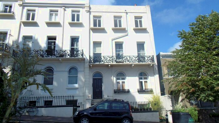 1 Bedroom Flat To Rent In Roundhill Crescent, Brighton BN2