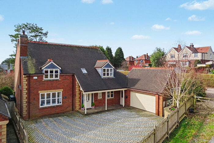 5 Bedroom Detached House For Sale In The Green Road, Ashbourne, DE6