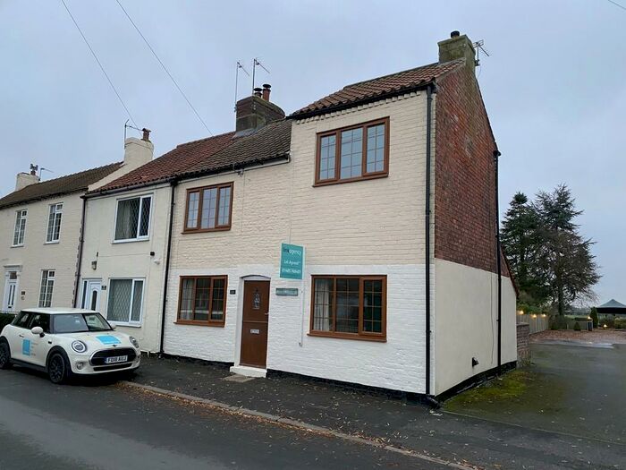 2 Bedroom Cottage To Rent In High Street, Hook, Goole, DN14