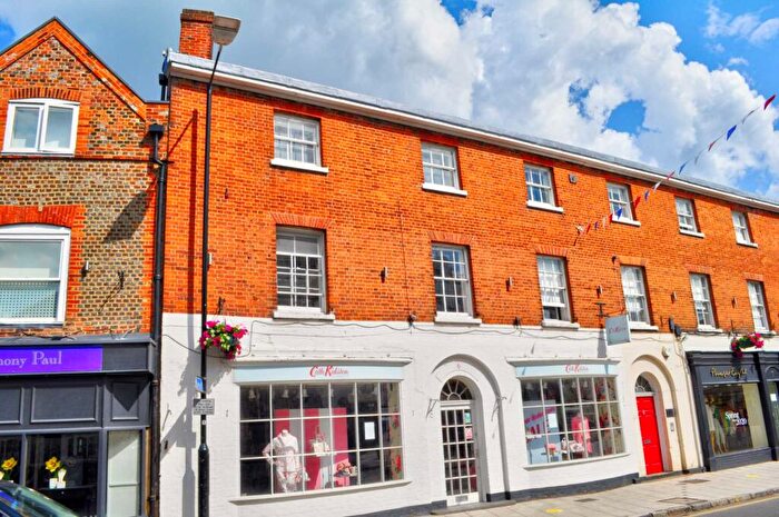 1 Bedroom Apartment To Rent In Market Square, Marlow, SL7
