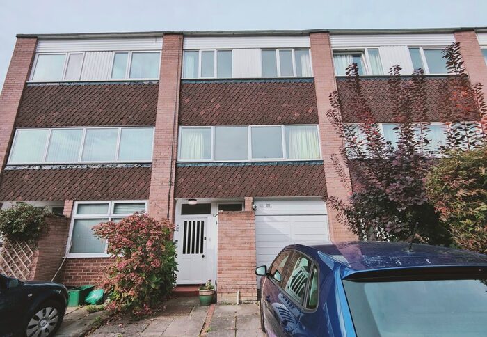 3 Bedroom Terraced House To Rent In The Avenue, Beckenham, BR3