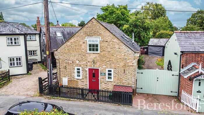 2 Bedroom Detached House For Sale In Chatham Green, Little Waltham, CM3
