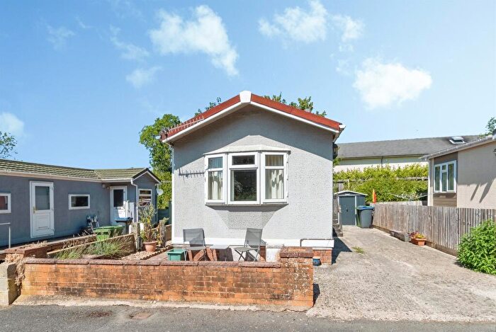 2 Bedroom Park Home For Sale In Lycetts Orchard, Box, Corsham, SN13