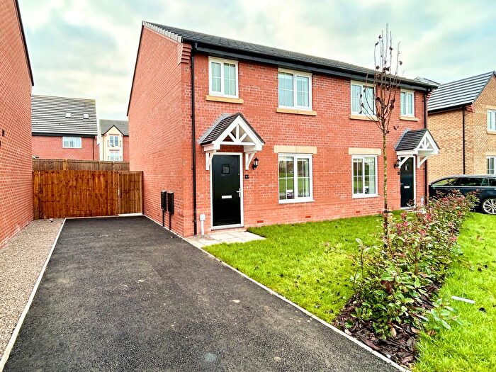 3 Bedroom Semi Detached House To Rent In Tamerlane Road, Crewe, Cheshire, CW1