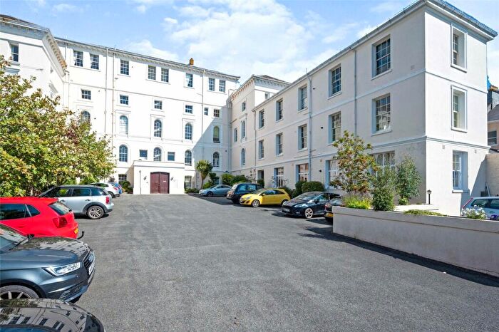 1 Bedroom Flat To Rent In Clarendon House, PL2