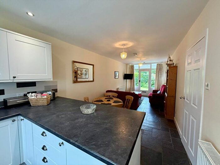 2 Bedroom Bungalow For Sale In Riverside Bungalows, Llanbedr, LL45