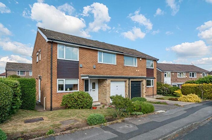 4 Bedroom Semi-Detached House For Sale In Montfort Close, Horsforth, LS18