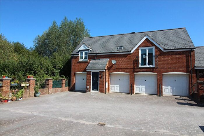 2 Bedroom Detached House For Sale In Ariadne Road, Oakhurst, Swindon, SN25