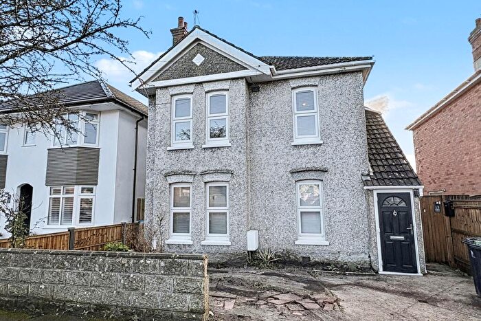 3 Bedroom Flat For Sale In Christchurch, BH23