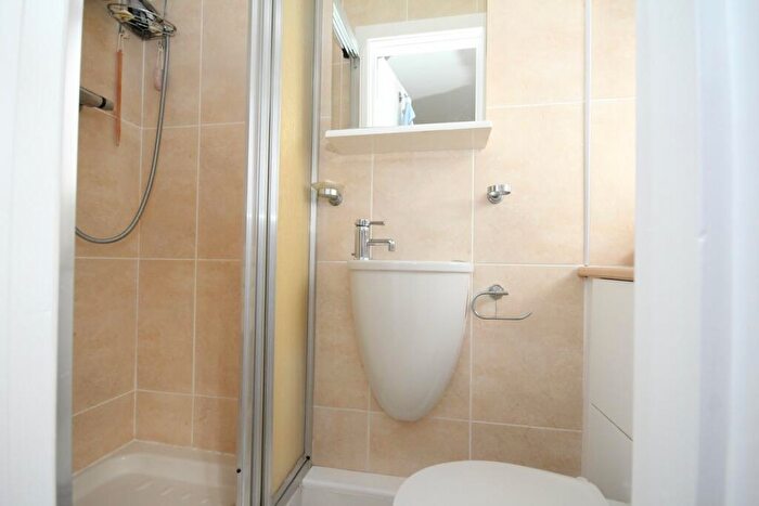3 Bedroom Apartment For Sale In West Cliff Road, West Cliff, BH4