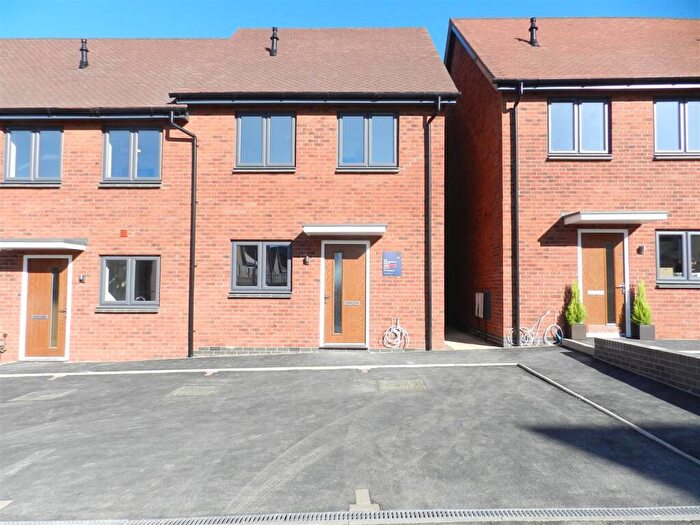 2 Bedroom House To Rent In Rugby, CV23