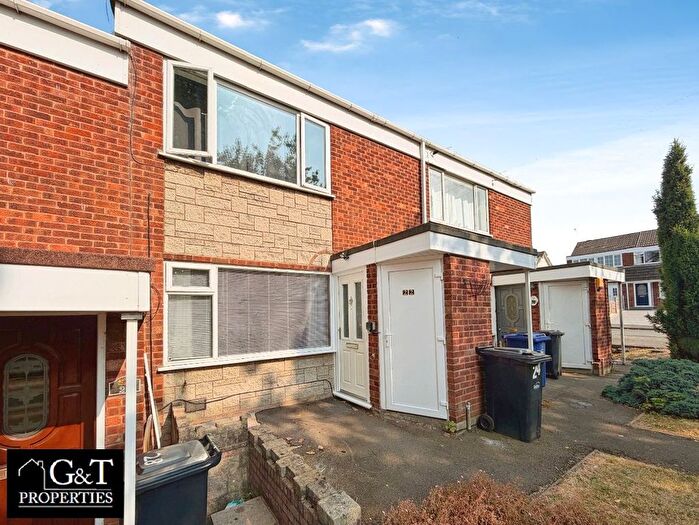 1 Bedroom Flat For Sale In Pippin Avenue, Halesowen, B63