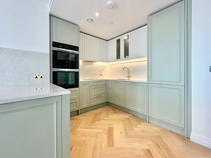 2 Bedroom Flat To Rent In Bridgewater Avenue, London, SW6