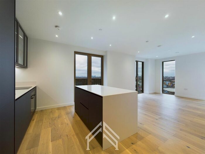 2 Bedroom Flat To Rent In , Ashley Road, London, N17