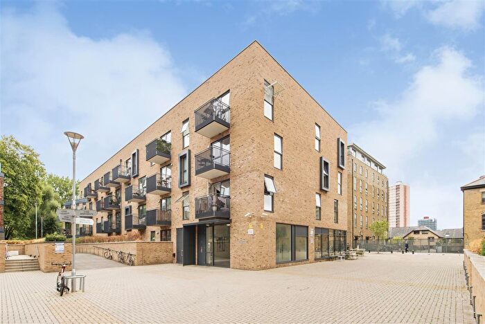 1 Bedroom Flat To Rent In Gunmakers Lane, London, E3