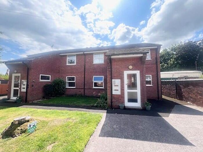 2 Bedroom Flat To Rent In Station Road, Northwich, CW9