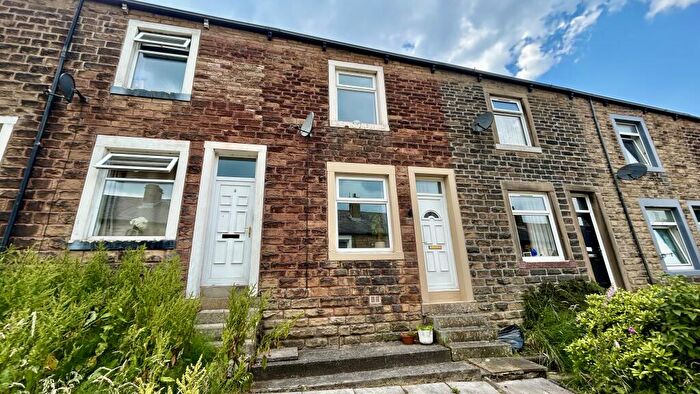 2 Bedroom Terraced House For Sale In Rosemount Avenue, Barnoldswick, BB18