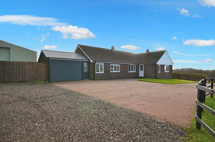 3 Bedroom Detached Bungalow To Rent In Caverswall Common, Caverswall, Stoke-On-Trent, ST11
