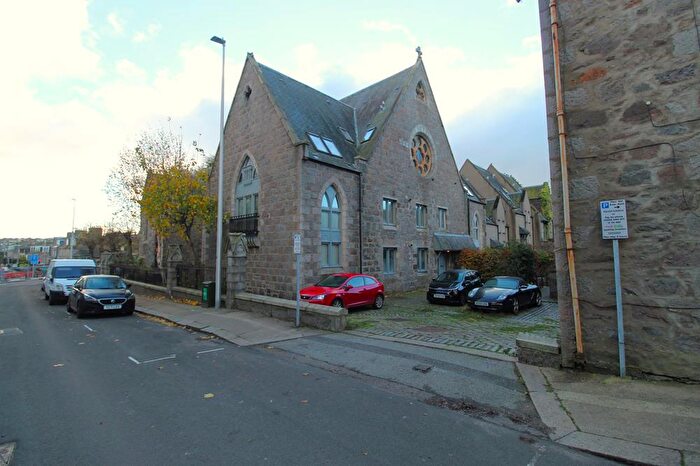 2 Bedroom Flat To Rent In Caledonian Court, First Floor, AB11