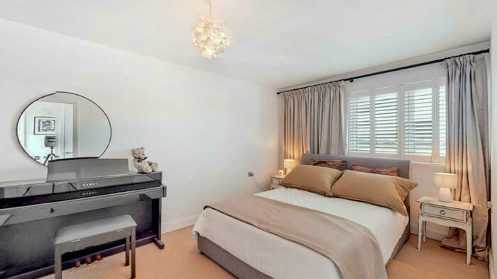 1 Bedroom Flat For Sale In Leyton Green Road, London, E10