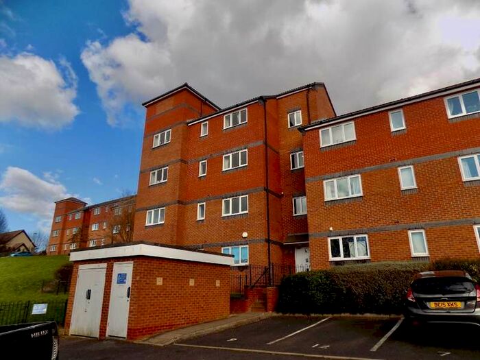 2 Bedroom Property To Rent In Palmerstone Court, Palmerstone Avenue Tamworth, B77