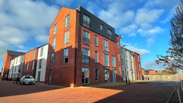 2 Bedroom Flat To Rent In Wherrys Lane, Bourne PE10