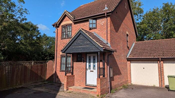3 Bedroom Detached House To Rent In Beresford Close, Emerson Valley, Milton Keynes, MK4