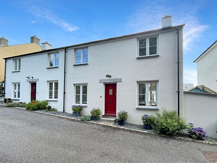3 Bedroom Semi-detached House For Sale In Stret Morgan Le Fay, Newquay, TR7