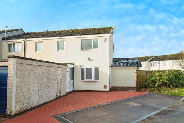 1 Bedroom Flat To Rent In Kinnersley Close, Redditch, B98