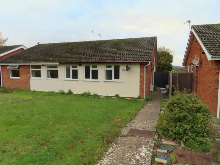 2 Bedroom Semi-Detached Bungalow To Rent In Edinburgh Gardens, Claydon, IP6